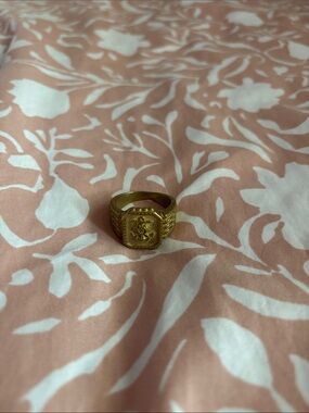 Vintage-Style Gold Anchor Signet Ring for Men